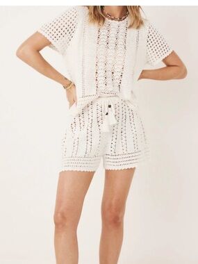 Spell and the gypsy White Crochet Mirage Shorts size Xl